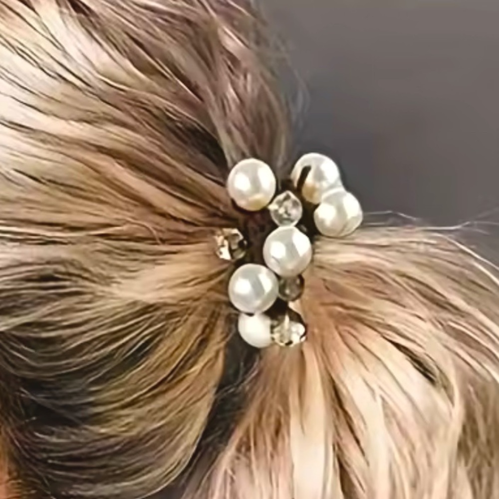 Pearl and Crystal Hair Accessories - Picture 3 of 5